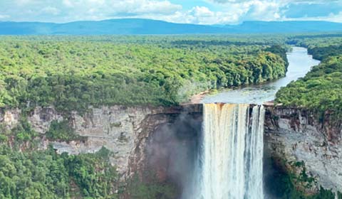 Kaieteur Falls by Field Guides tour participant Randy Beaton